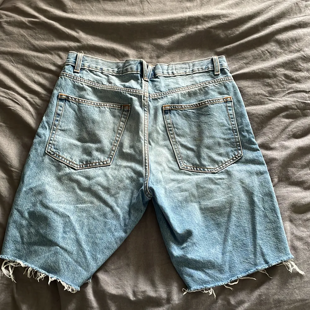 Grymt sköna jeansshorts från Vailent i grymt skick! Size-Medium. Shorts.