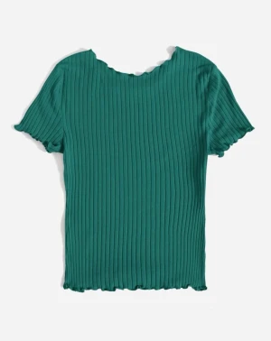 Grön topp💚 - Aldrig använd så nyskick🥰 Storlek S men passar nog xs också. Kom privat för fler bilder om det behövs.🫶🏻