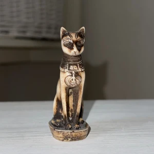 Lo - Litet Lo staty. För bara 12kr🤍