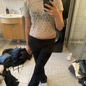 Spets tröja - Spets tröja 🩶100kr