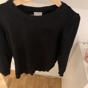 Två för en!! - Säljer de har två stickade tröjorna från vila båda två för 150 