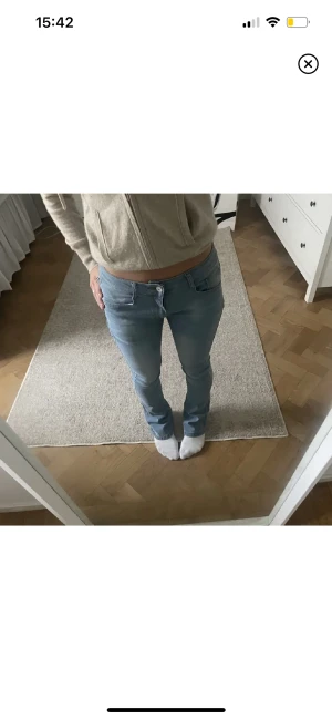 Lågmidjade jeans  - Jätte bra skick 🩷pris kan diskuteras 