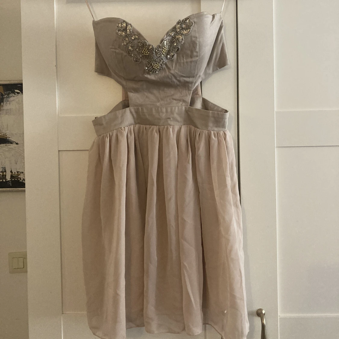 Bege festklänning 