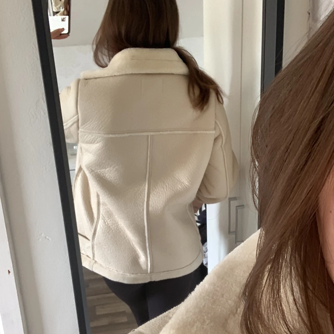 Beige Höst/ Vinter Jacka 🤍 - 90