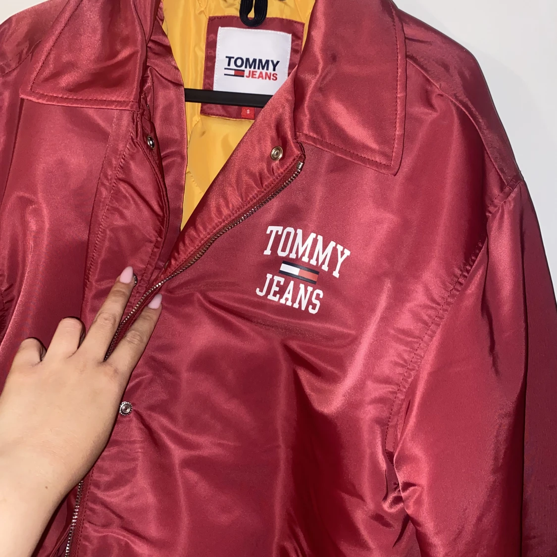 Tommy jeans jacka - 90