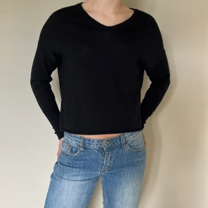 Finstickad tröja - Säljer denna jättefina tröjan från Fillipa K, jätte fint skick💌