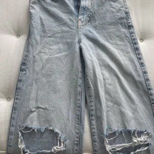Ginas perfect jeans - Högmidjade jeans, otroligt bekväma. Aldrig använda. Priset kan diskuteras❤️