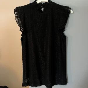 Svart topp - Sjukt snygg topp ifrån Stockh Lm🍒👌🔥