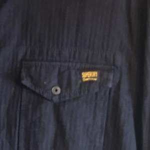 Helt nytt Superdry jeans skjorta.nytt pirce 1299kr. Size L. 