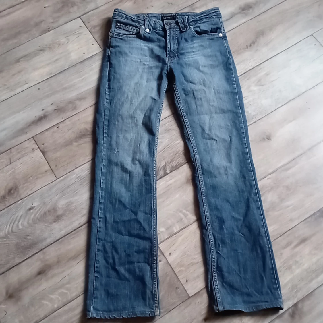 Lågmedjade byxor blåa