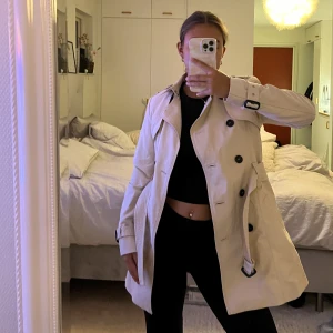 Trench coat - Trench coat från Zara, fint skick, inga defekter☺️