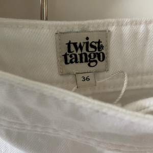 Superfin kjol jag beställde från Twist & Tango för ett tag sedan. Är dessvärre för liten för mig. Nypris 800kr och aldrig använd förut. 