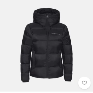 Sail racing jacka  - Säljer denna Sail racing vinter jacka som är sparsamd använd en vinter. Storlek M. Skriv för fler bilder eller frågor.