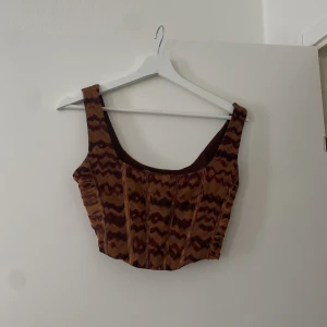 Korset topp - Jättefin korsett topp från Zara, använt 2 gånger