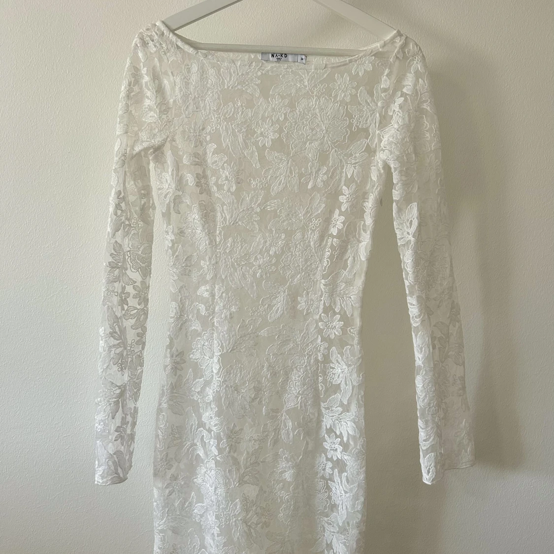 Vit spetsklänning Ella Karberg x NA-KD - 90