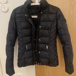 Rock and Blue jacka - Kommer ej till användning men är i fint skick💗