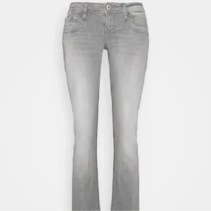 Ltb jeans - Intressekoll på mina jeans från LTB i strl 26/34 köpta för 829kr tar emot prisförslag ❤️‍🔥Slutsålda online! Bud på 750kr