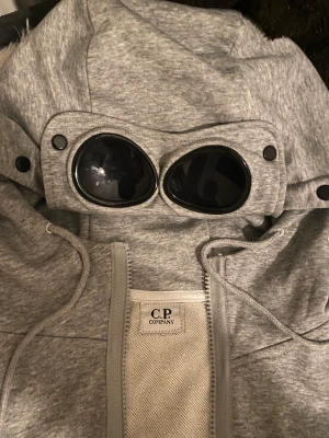 C.P company hoodie - En fin CP company hoodie i fint skick i storlek M Pris kan diskuteras