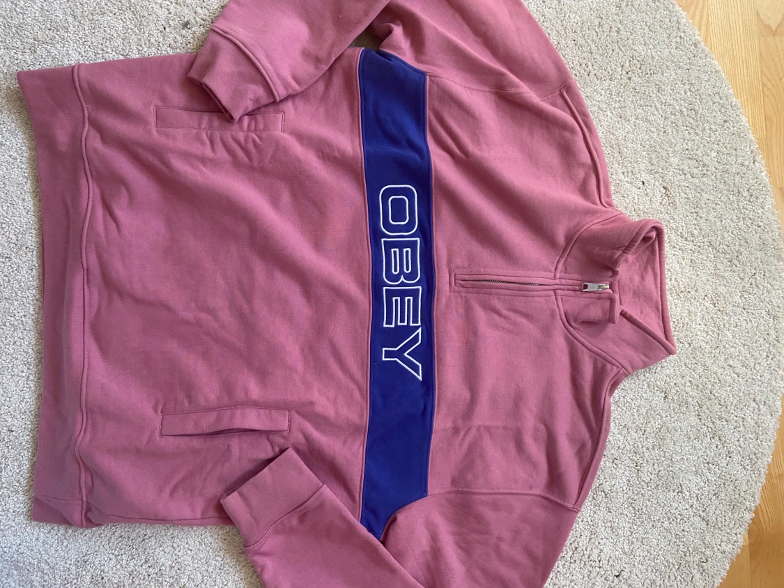 Obey tröja  - 90