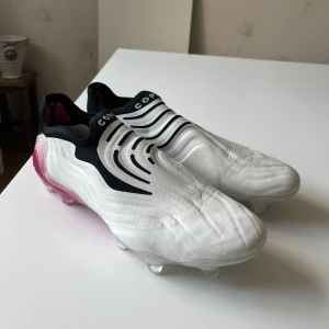 Adidas Copa sense + FG/AG  - Ett par mycket fina adidas Copa som är näst intill oanvända!