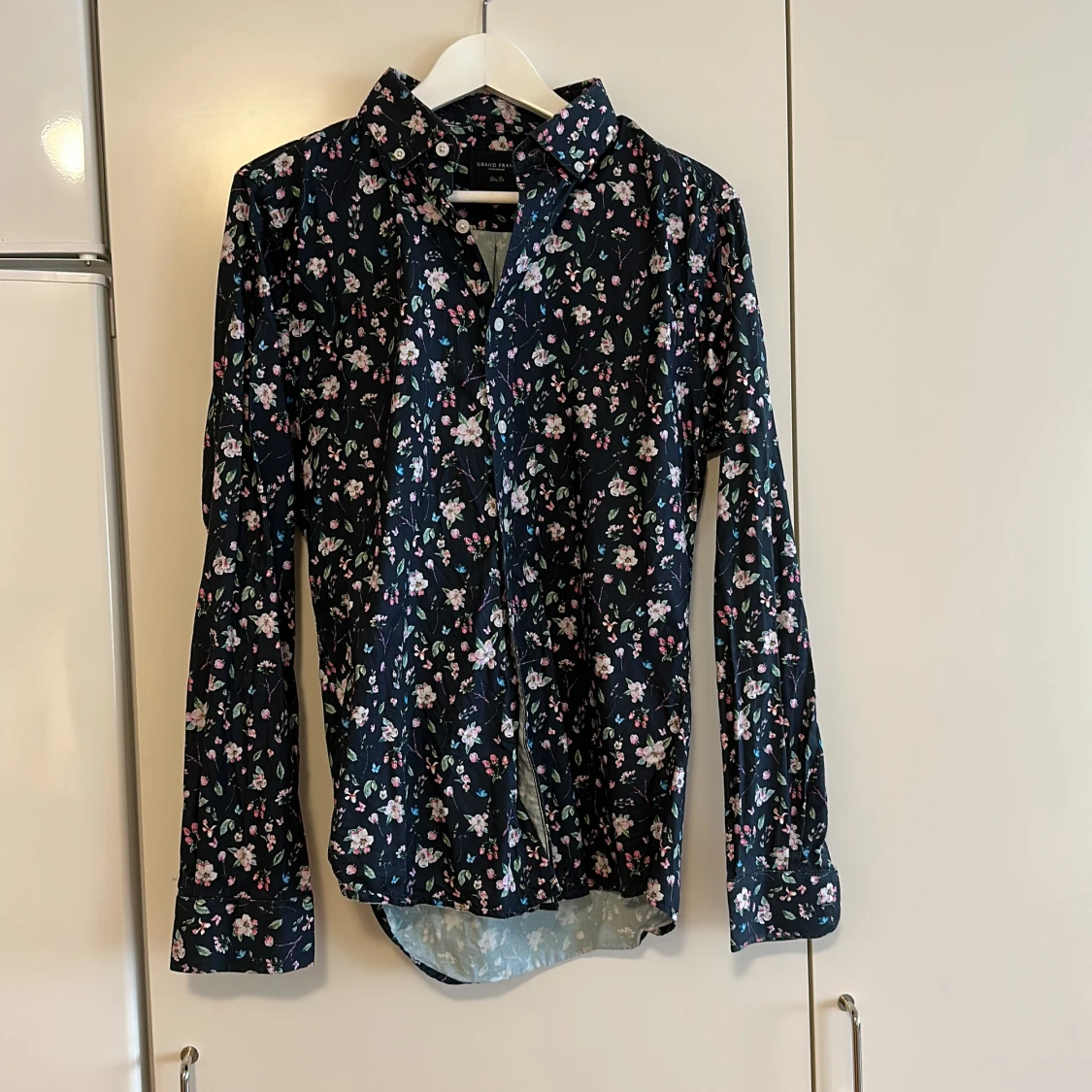 Grand Frank blommig skjorta 