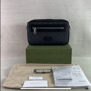 Gucci Messenger bag - Hej säljer min Gucci bag har ingen nytta av den längre. Man får man allt påse, kartong osv