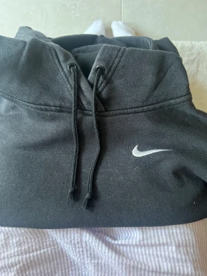 Nike hoodie  - Svart nikehoodie 