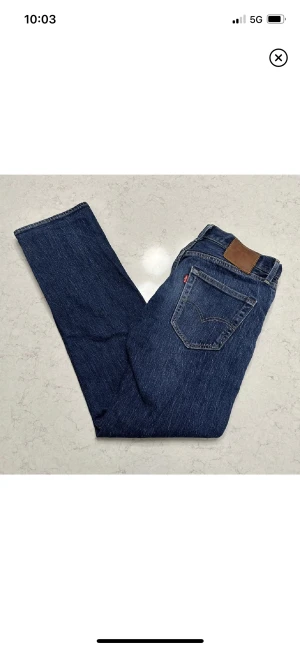 Levis jeans 501 - Feta levis jeans 501 storelk 30/32. Jättebra skick