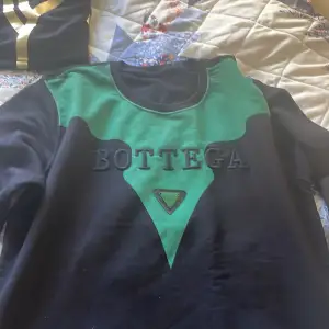 Bottega tröja oanvänd  