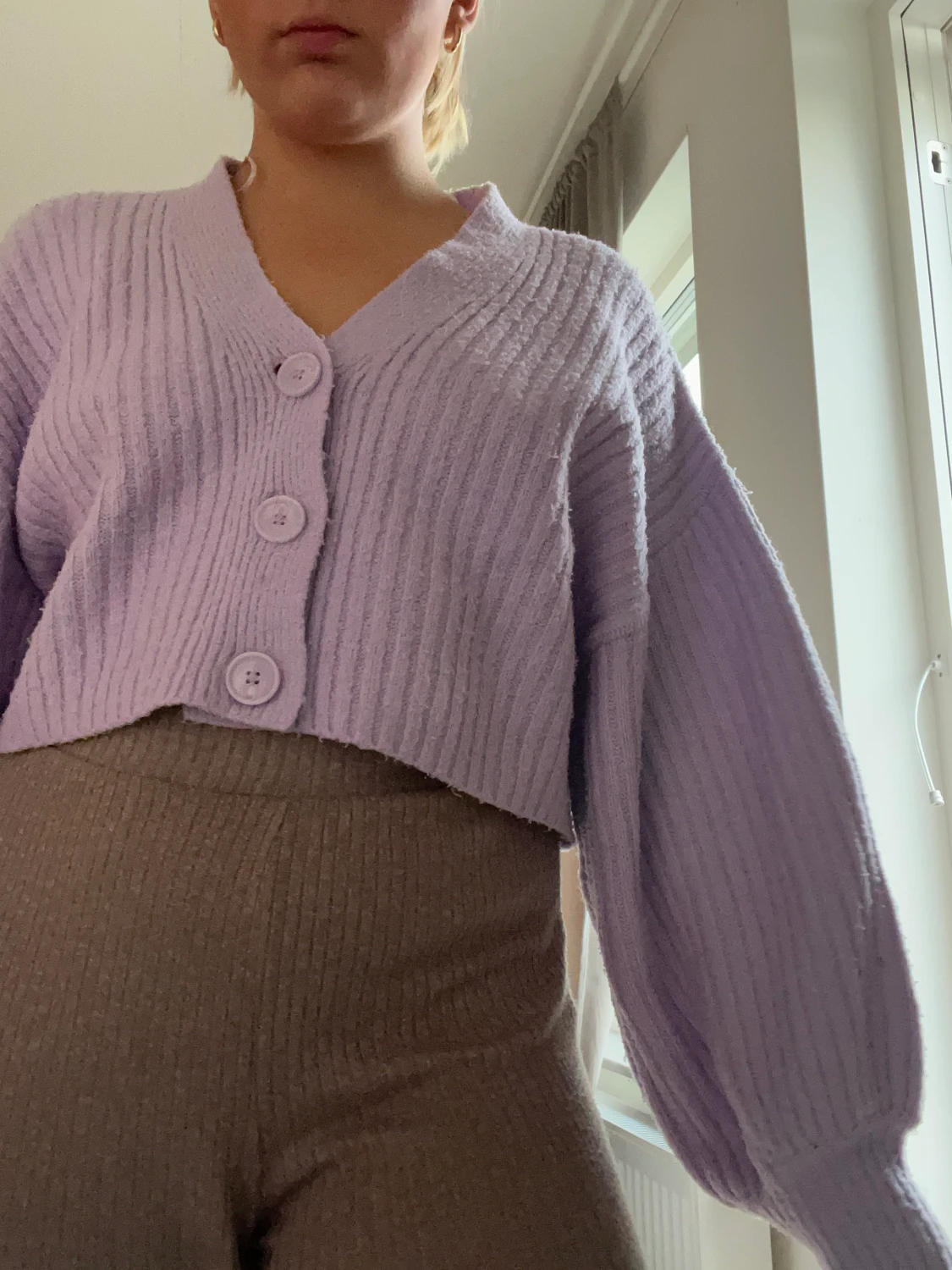 Lila stickad kofta - 90