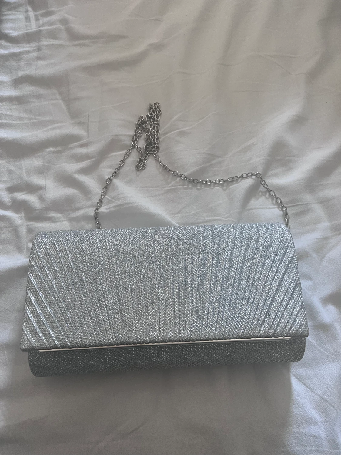 Silvrig bal/kuvert väska  - 90
