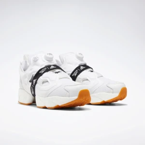 Adidas X reebok instapump fury boost - Superskön sko med pumpfunktion för perfekt passform. En extremt eftertraktad sko, svår att få tag i. Sparsamt använda. Går för drygt 2500 på stockX. Kvitto från köp finns