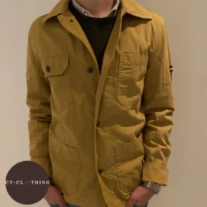 Overshirt Tommy Hilfiger - Säljer denna sjukt feta nya overshirten från Tommy hilfiger. Färgen är riktigt underskattad och funkar till alla tröjor i din garderob! Modellen är 181 och 70kg 