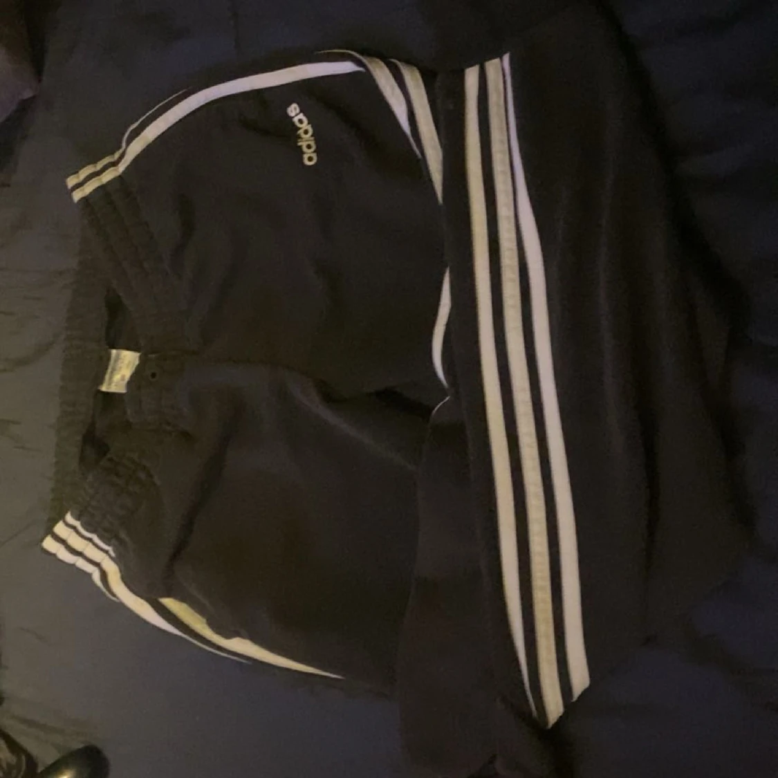 Adidas mjukisbyxor