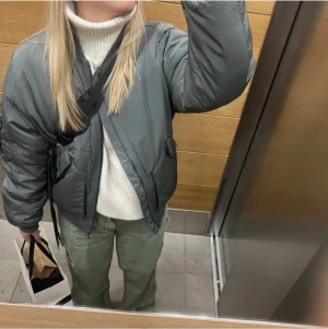 Bomberjacka - Skit fin från Zara i bra skick!