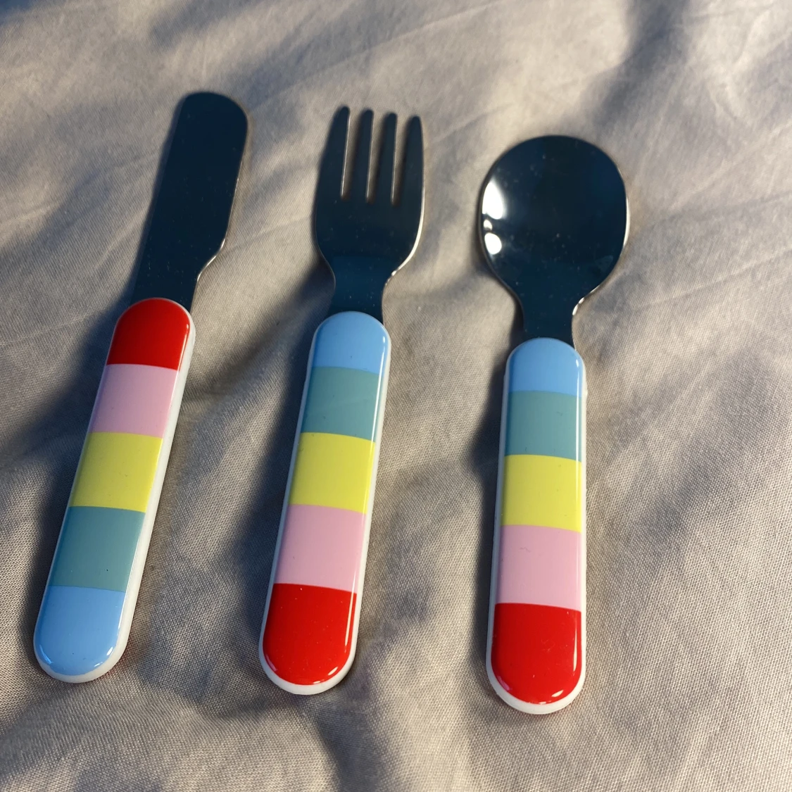 Barn bestick regnbåge 3 pack sked, gaffel och kniv 