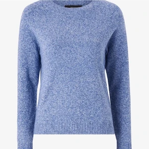 Stickad tröja - Blå stickad tröja från Vero Moda, använt ett par gånger men inga defekter eller sådant💖