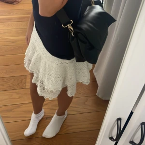 Väska  - En svart rymlig och bekväm väska endast använd ett par gånger💋