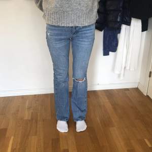 Jätte snygga Gina jeans som är bootcut! Kommer inte till användning längre. Är 173.