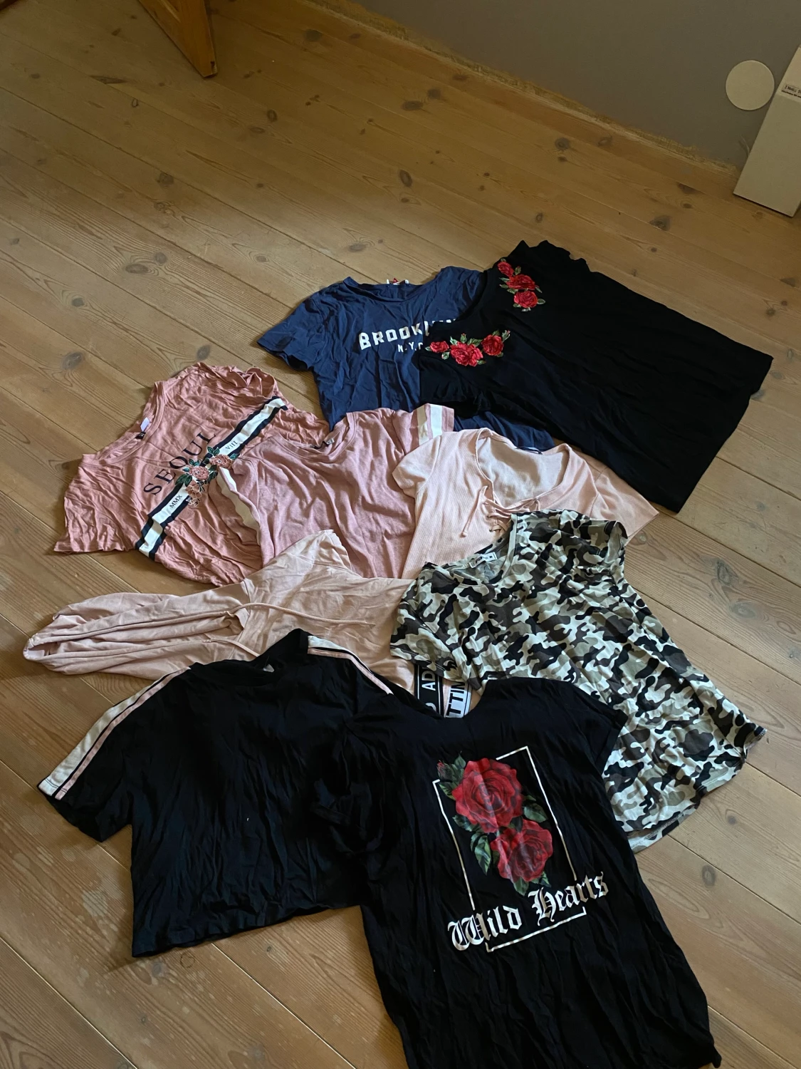 Massa olika T-shirts