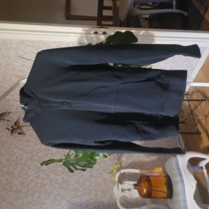 Navy kvarts zipup - Navy kvarts zip up casual clean och varm