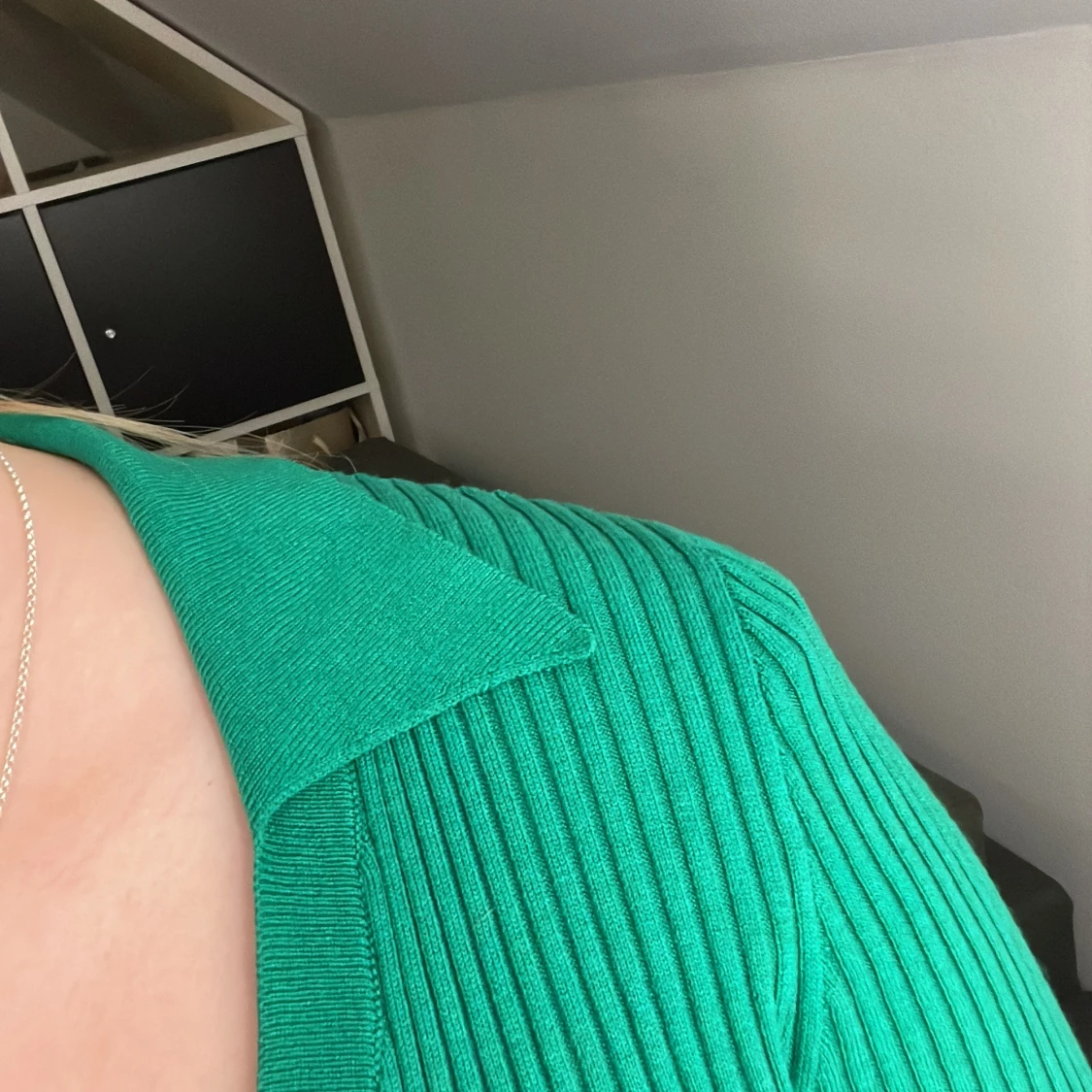 V neck top med krage - 90