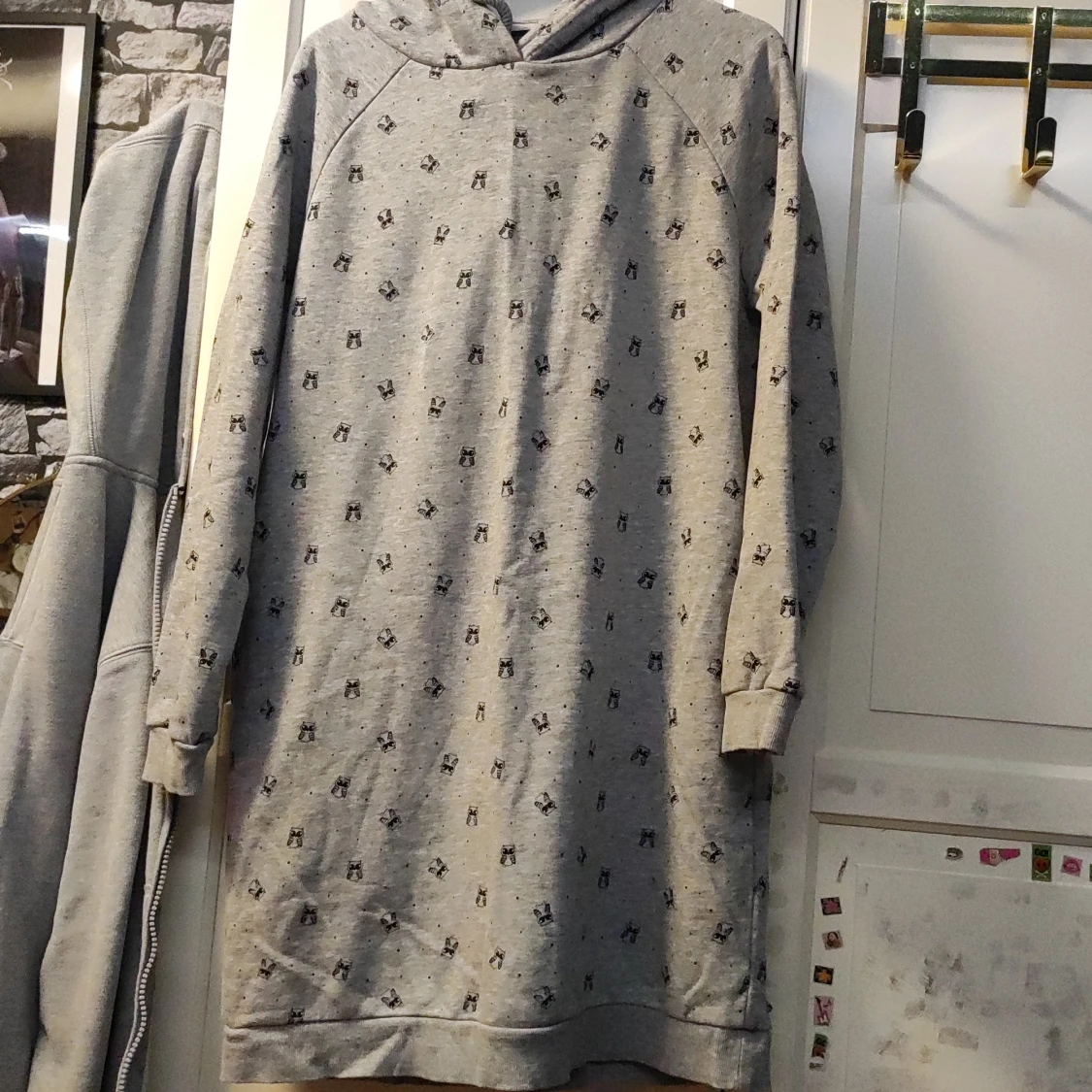 Lång grå oversized hoodie