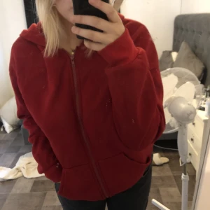 Kofta - Finns i fler färger! Liten i storleken!