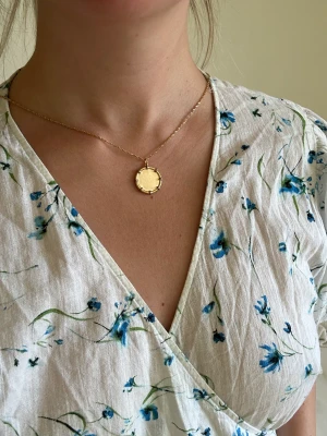 Safira macaron necklace - oanvänt  - Silver med guldplätering. Aldrig använt endast testat.