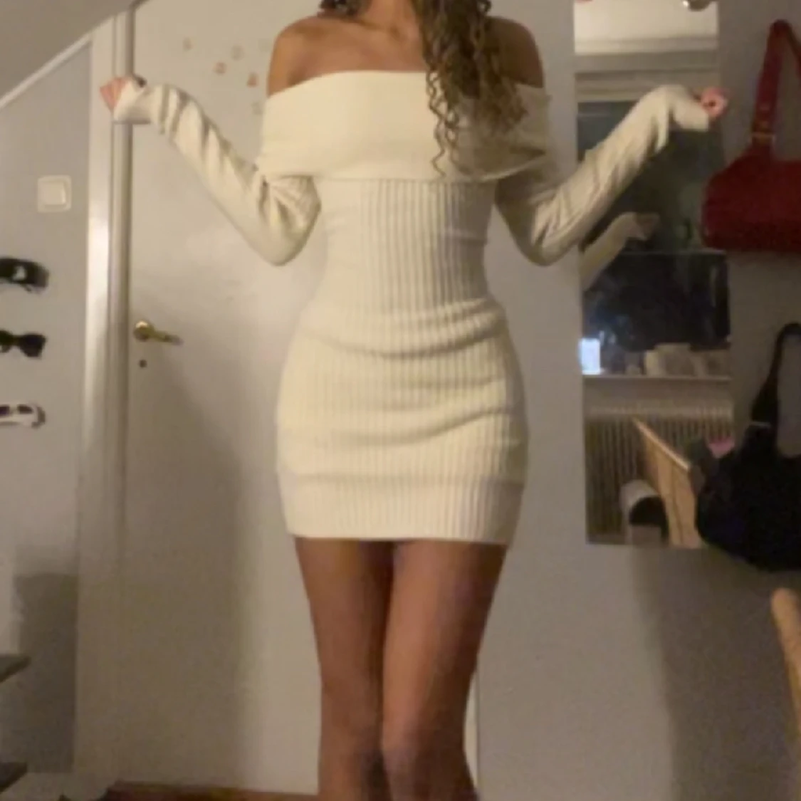 Offshoulder klänning - 90