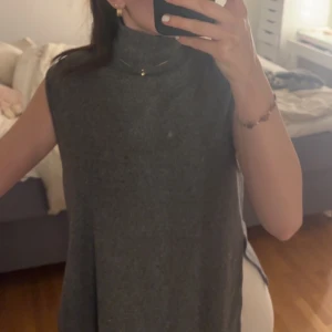 stickad tröja - Stickad polotröja från bikbok, storlek s. Asnygg men kommer ej till användning. Frifrakt