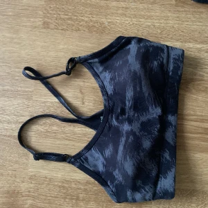 Tränings topp/bh - Tränings topp/bh