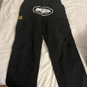 Cortize byxor - Fina nya byxor   Säljer pågrund av ingen aning 