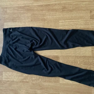 Tights  - Tränings thights storlek 152